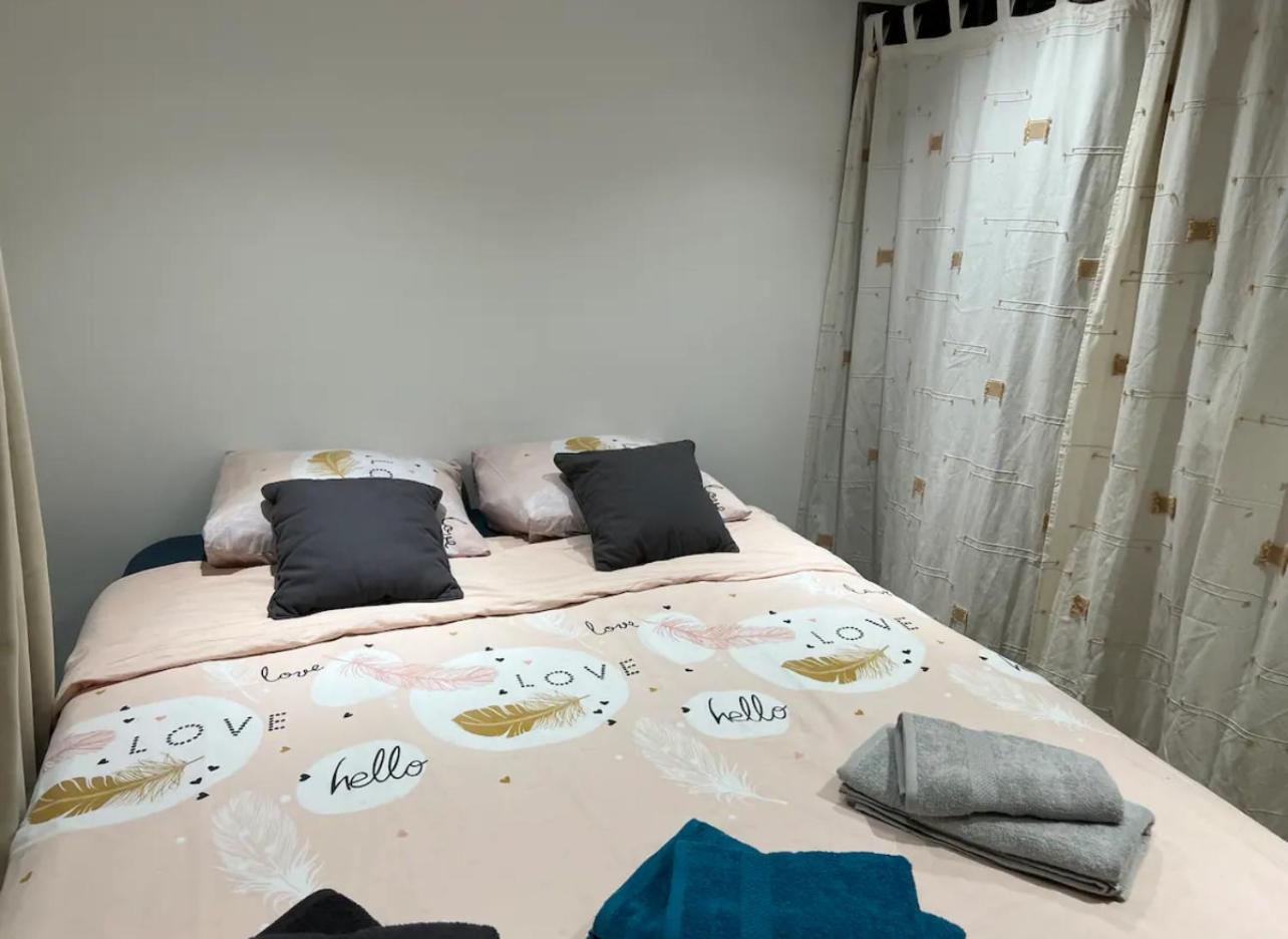 Un Instant De Bonheur Apartment Grasse Exterior photo